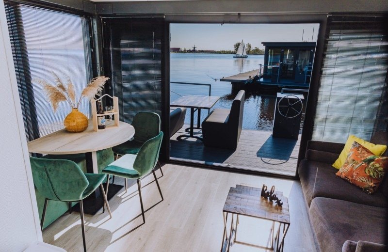 houseboat nederland